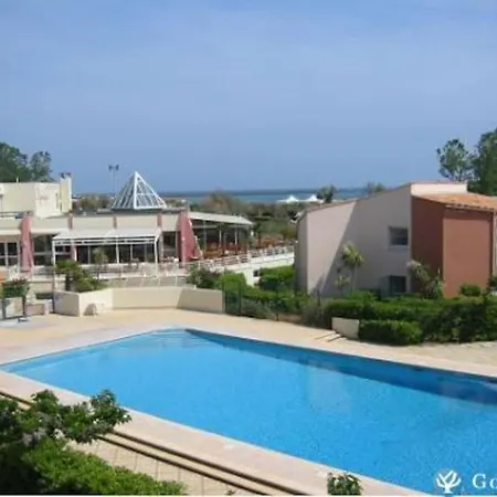 Apartment T3 Rez De Jardin Capao Richelieu