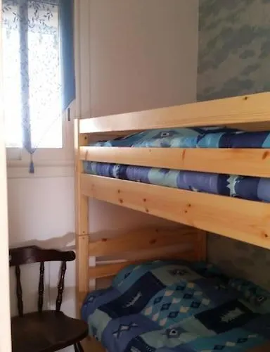 Apartament T3 Rez De Jardin Capao Richelieu *